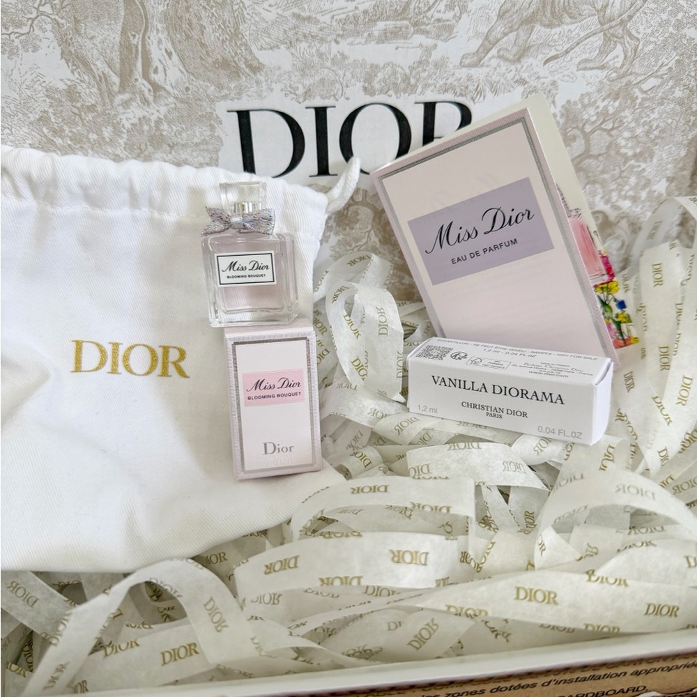 Dior Miss Dior Blooming Bouquet and Vanilla Diorama miniatures Set